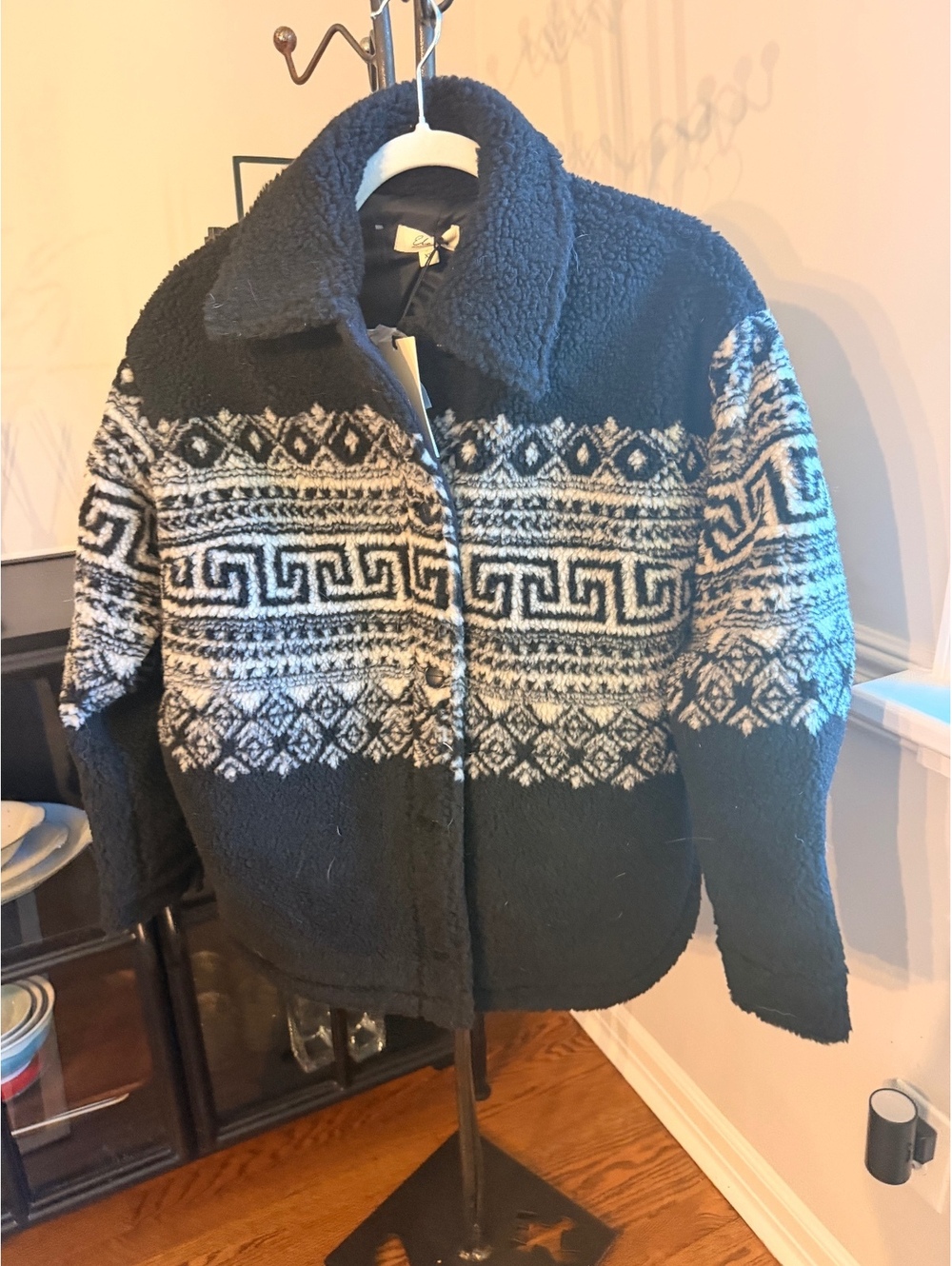 Elan Women's Black and White Patterned Fleece Coat XS